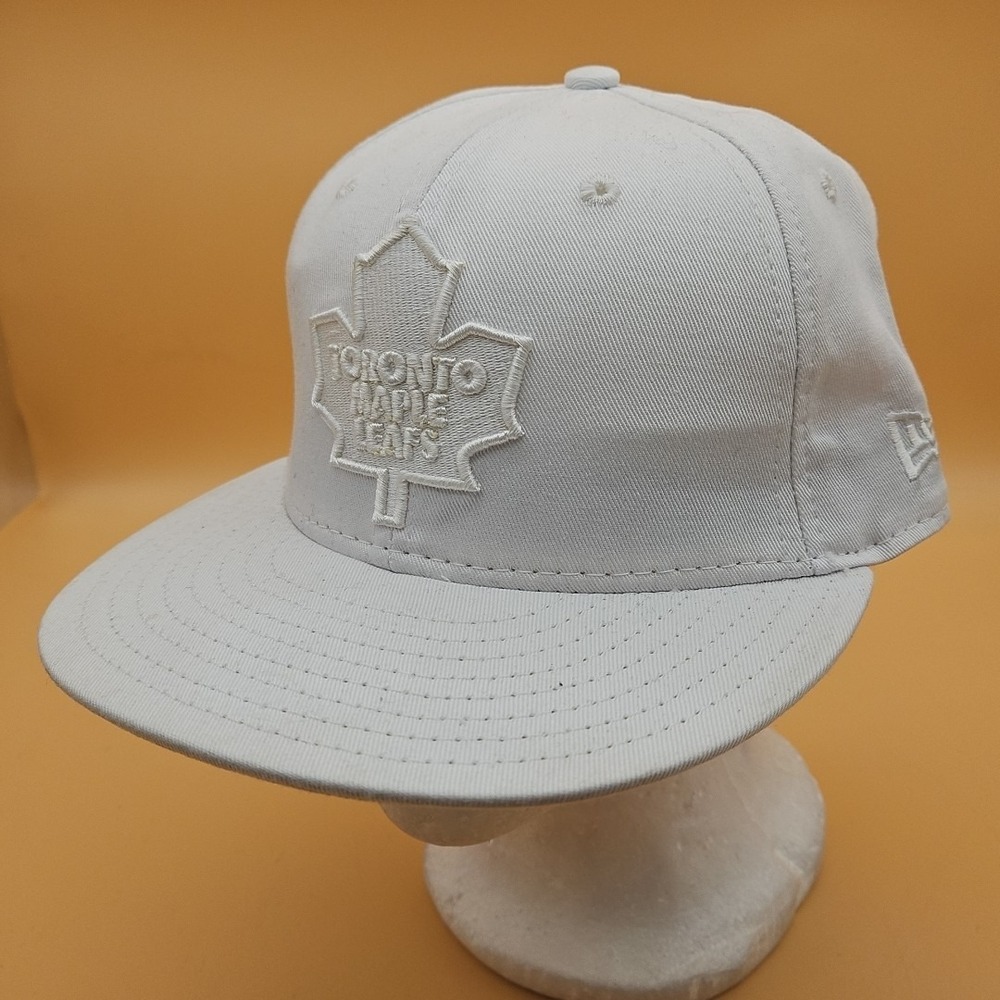 Toronto Maple Leafs Hat Cap New Era Fitted Size 7 1/8 All White NHL Hockey 5950